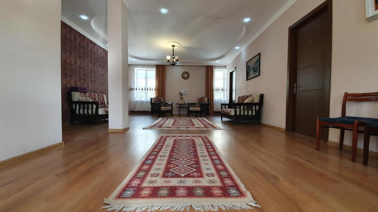 Guest House Sandro Kazbegi Dış mekan fotoğraf