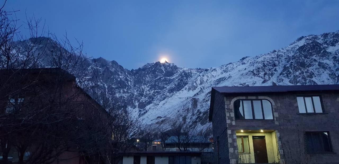 Guest House Sandro Kazbegi Dış mekan fotoğraf